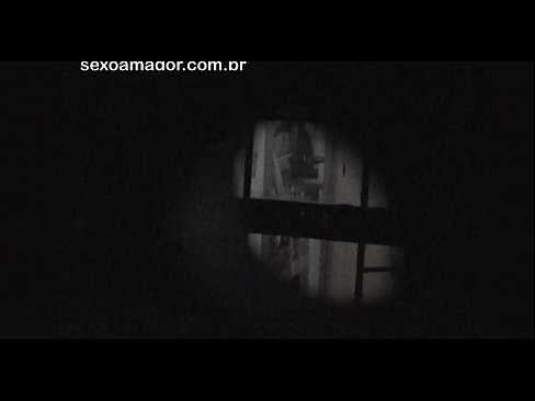 ❤️ Блондини ичкери кирпичтин артына катылган кошуналык войер жашыруун түрдө видеого тартып алат ❌  Секс боюнча бизде ﹏